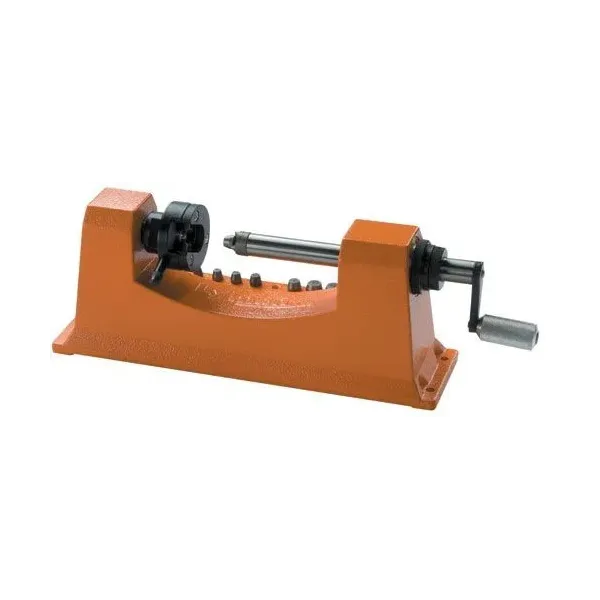 Universal Case Trimmer avec Carbide Cutter & 9 Pilot Multi-Pack LYMAN