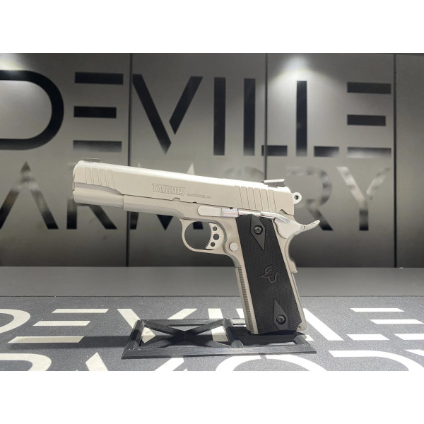 Pistolet TAURUS PT1911 MATTE STAINLESS STEEL 45ACP  Chez DEVILLE ARMORY. Votre armurerie en ligne.