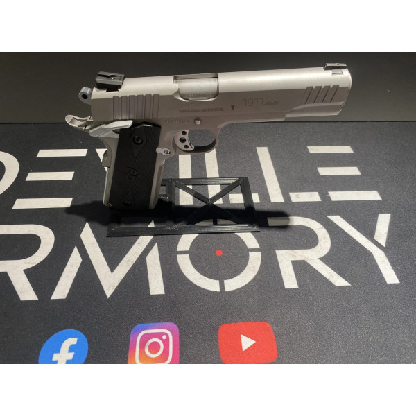 Pistolet TAURUS PT1911 MATTE STAINLESS STEEL 45ACP  Chez DEVILLE ARMORY. Votre armurerie en ligne.