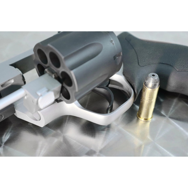 Revolver MODELE 44H HUNTER 8 3/8 DUO TONE 44MAG  Chez DEVILLE ARMORY. Votre armurerie en ligne.