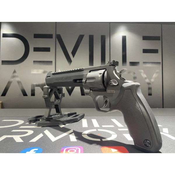 Revolver Taurus Raging Hunter 8''3/4 Noir mat 44Mag  Chez DEVILLE ARMORY. Votre armurerie en ligne.