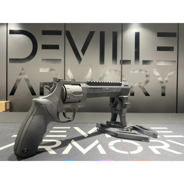 Revolver Taurus Raging Hunter 8''3/4 Noir mat 44Mag  Chez DEVILLE ARMORY. Votre armurerie en ligne.