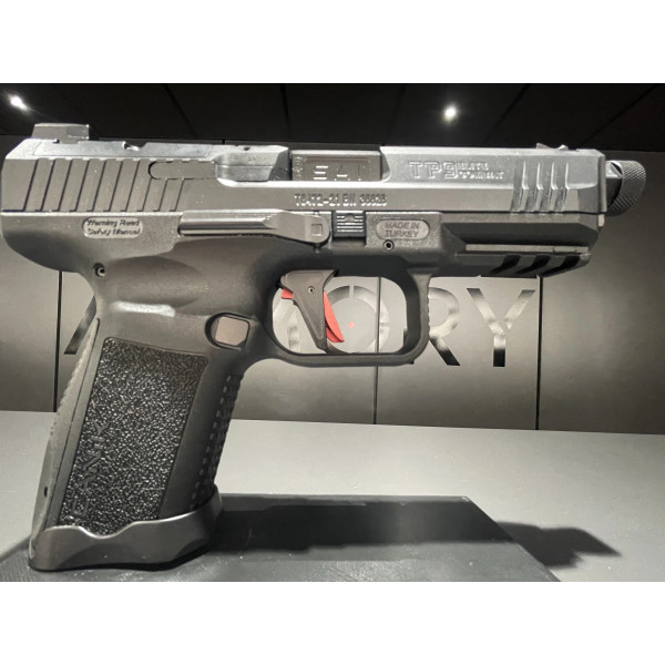 Pistolet CANIK TP-9 ELITE COMBAT NOIR 9X19  Chez DEVILLE ARMORY. Votre armurerie en ligne.