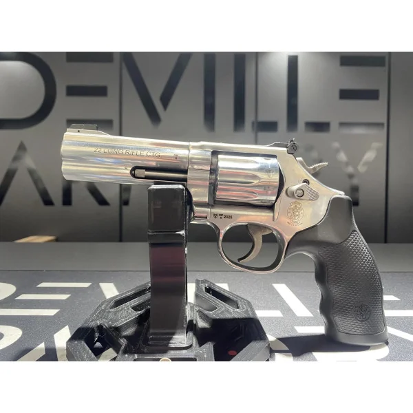 Revolver Smith & Wesson 617 4" 22Lr