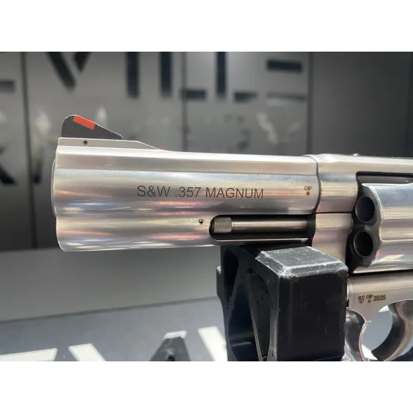 Revolver Smith & Wesson 686 4" 357Mag
