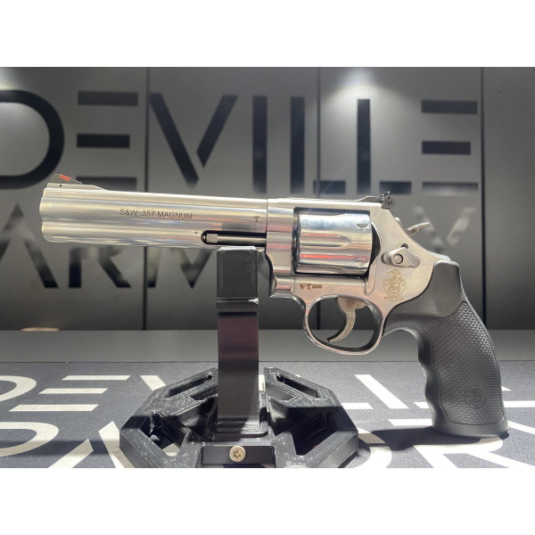 Revolver S&W 686 CAL.357 6'' 6CP  Chez DEVILLE ARMORY. Votre armurerie en ligne.