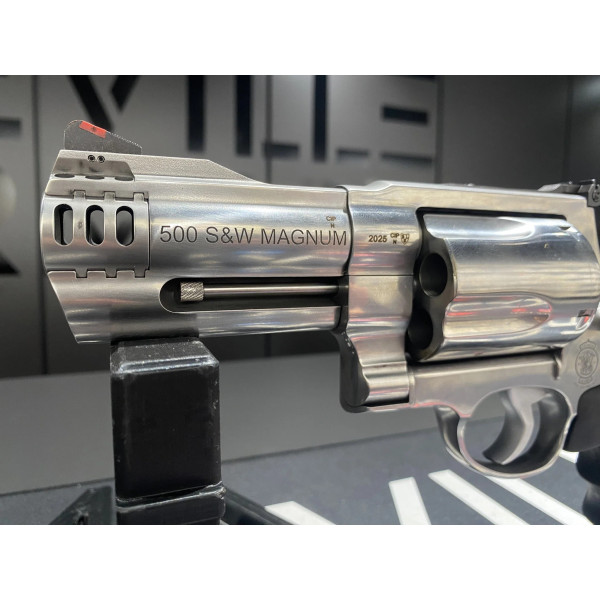 Revolver S&W 500 4" 500S&w  Chez DEVILLE ARMORY. Votre armurerie en ligne.