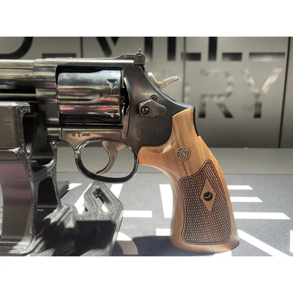 Revolver Smith & Wesson 586 6" 357Mag