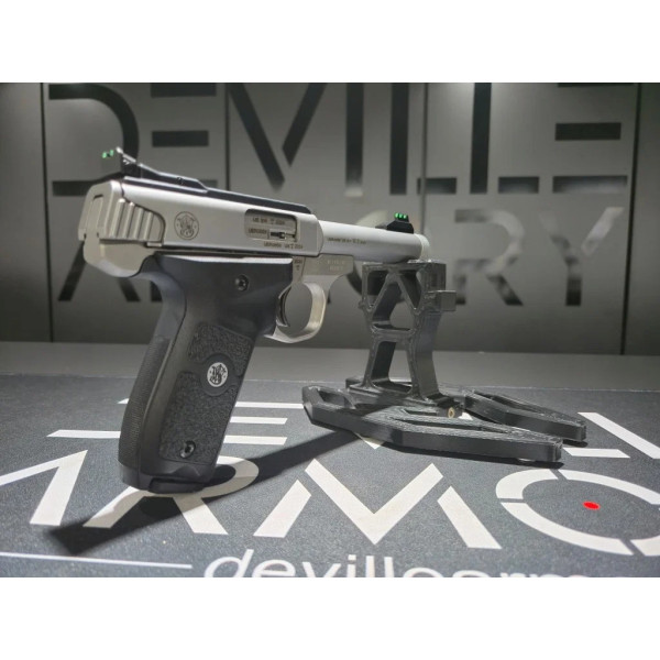 Pistolet S&W VICTORY FILETE 22LR  Chez DEVILLE ARMORY. Votre armurerie en ligne.