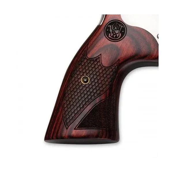 Smith et Wesson Revolver S&W 686 PLUS LUXE CAL.357MAG CROSSE BOIS 7 COUPS 6" 150712*