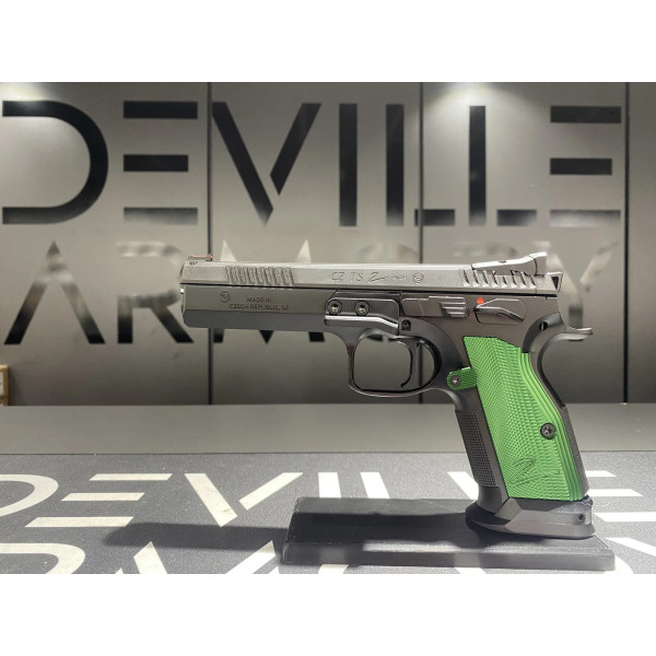 Pistolet CZ TS2 Racing Green 9x19  Chez DEVILLE ARMORY. Votre armurerie en ligne.