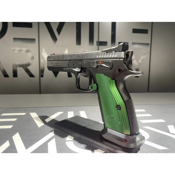 Pistolet CZ TS2 Racing Green 9x19  Chez DEVILLE ARMORY. Votre armurerie en ligne.