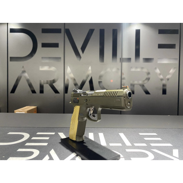Pistolet Cz Shadow 2 OR Cerakote Grenn 9x19 + Plaquette custom  Chez DEVILLE ARMORY. Votre armurerie en ligne.