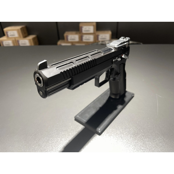 Pistolet KMR W-02 CUDA 6' 9x19  Chez DEVILLE ARMORY. Votre armurerie en ligne.