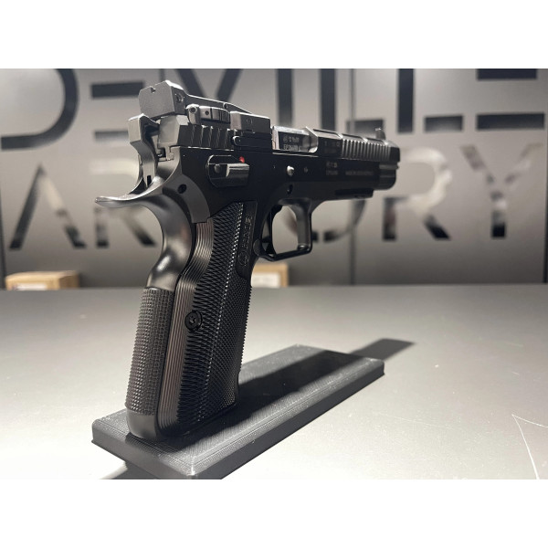 Pistolet KMR W-02 CUDA 6' 9x19  Chez DEVILLE ARMORY. Votre armurerie en ligne.