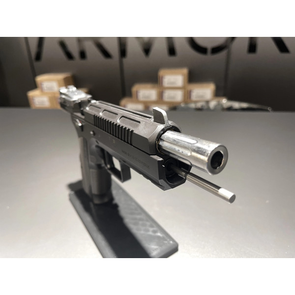 Pistolet KMR W-02 CUDA 6' 9x19  Chez DEVILLE ARMORY. Votre armurerie en ligne.