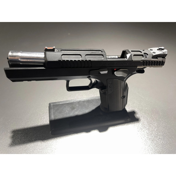 Pistolet KMR W-02 UMBRA OR 4,5'' 9x19  Chez DEVILLE ARMORY. Votre armurerie en ligne.