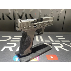 Pistolet S&W M&P9 M 2.0 METAL 9X19  Chez DEVILLE ARMORY. Votre armurerie en ligne.