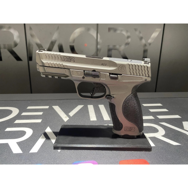 Pistolet S&W M&P9 M 2.0 METAL 9X19  Chez DEVILLE ARMORY. Votre armurerie en ligne.