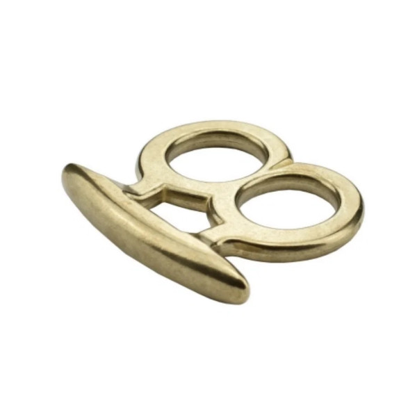 Mini poing américain 2 doigts laiton MAXKNIVES  Chez DEVILLE ARMORY. Votre armurerie en ligne.