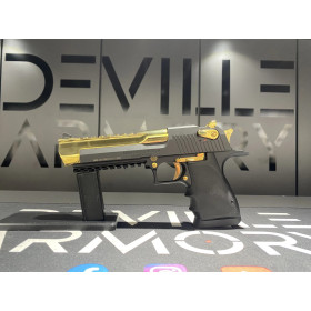 Pistolet Desert Eagle Noir&Or 6" 50Ae  Chez DEVILLE ARMORY. Votre armurerie en ligne.