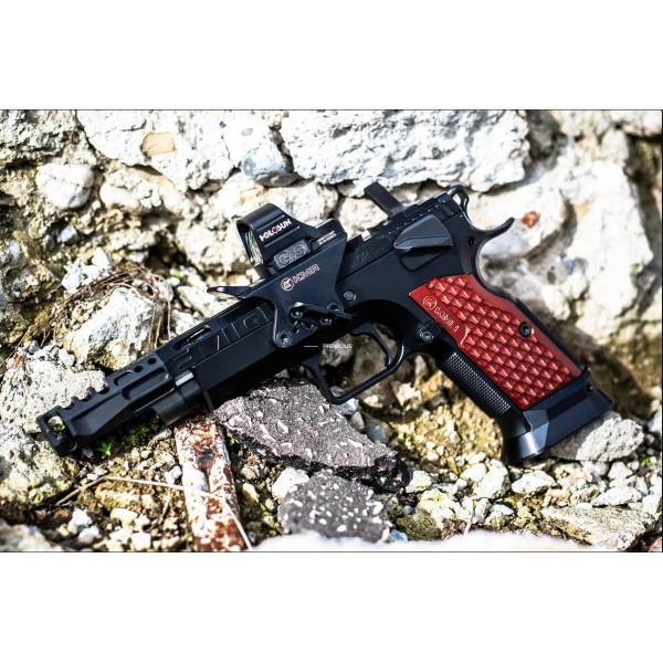 Pistolet KMR L-02 EMIQ 9x19 CUSTOM  Chez DEVILLE ARMORY. Votre armurerie en ligne.