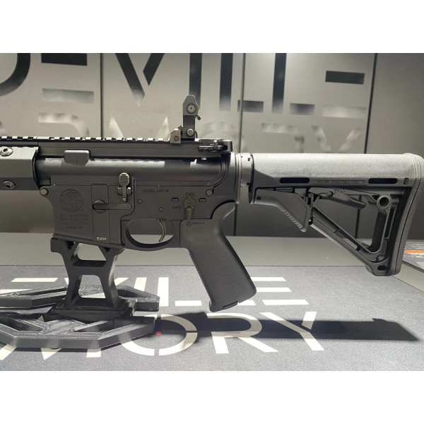 CARABINE AR15 S&W MP15T SBR 11.5?  Chez DEVILLE ARMORY. Votre armurerie en ligne.