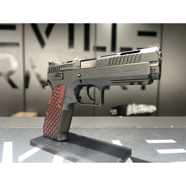 Pistolet KMR W-02 UMBRA X OR 9x19  Chez DEVILLE ARMORY. Votre armurerie en ligne.