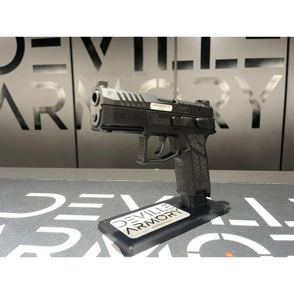 Pistolet CZ P-09C NOCTURNE 15 COUPS CAL.9×19  Chez DEVILLE ARMORY. Votre armurerie en ligne.