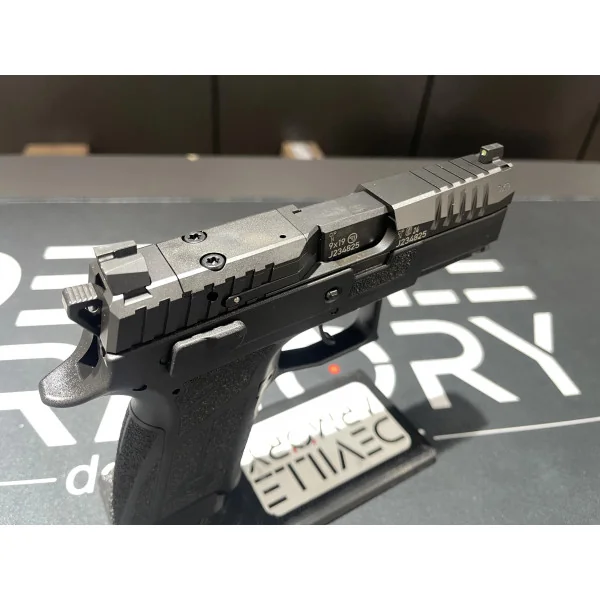 Pistolet CZ P-09C NOCTURNE 15 COUPS CAL.9×19