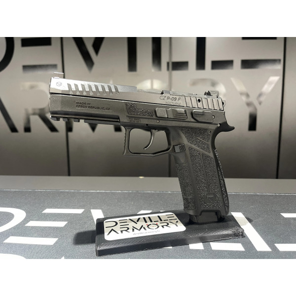 Pistolet CZ P-09F NOCTURNE 19 COUPS CAL.9×19  Chez DEVILLE ARMORY. Votre armurerie en ligne.