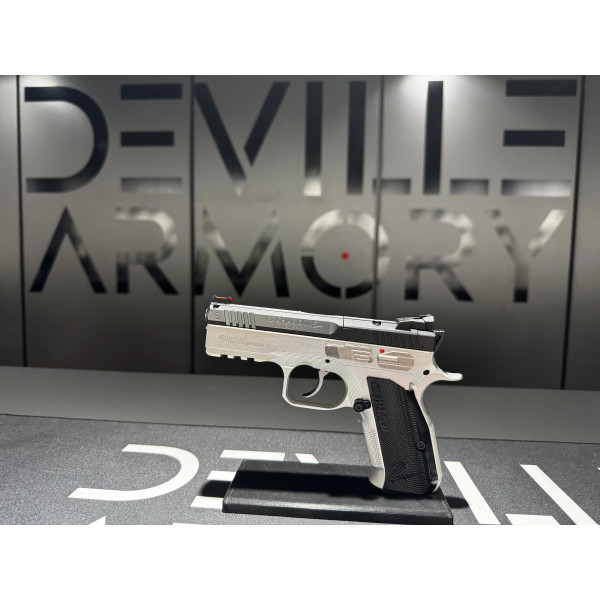 Pistolet CZ 75 Shadow 2 Compact Industrial Alloy Noir 9x19  Chez DEVILLE ARMORY. Votre armurerie en ligne.