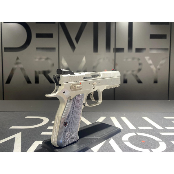 Pistolet CZ 75 Shadow 2 Compact Industrial Alloy Silver 9x19  Chez DEVILLE ARMORY. Votre armurerie en ligne.