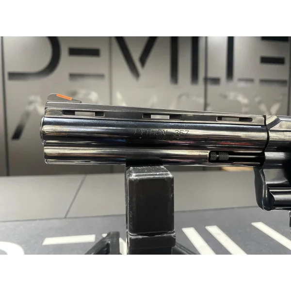 Revolver Colt Python Blued 6" 357Mag