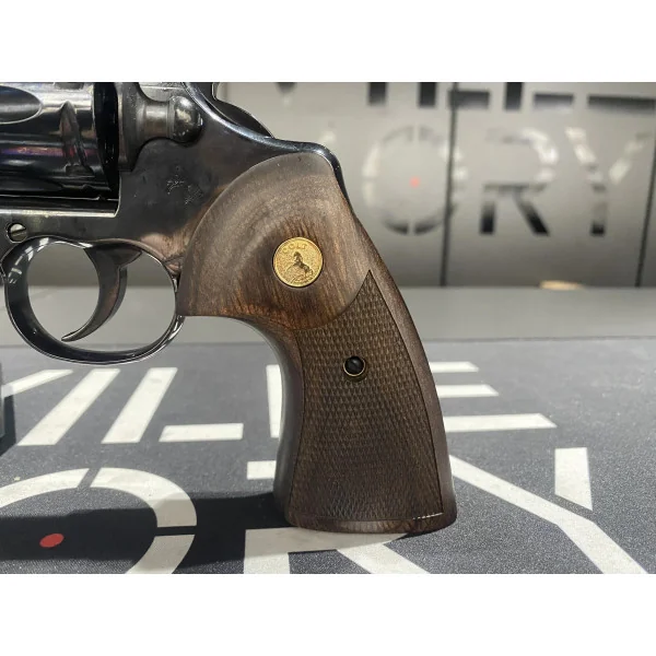 Revolver Colt Python Blued 6" 357Mag