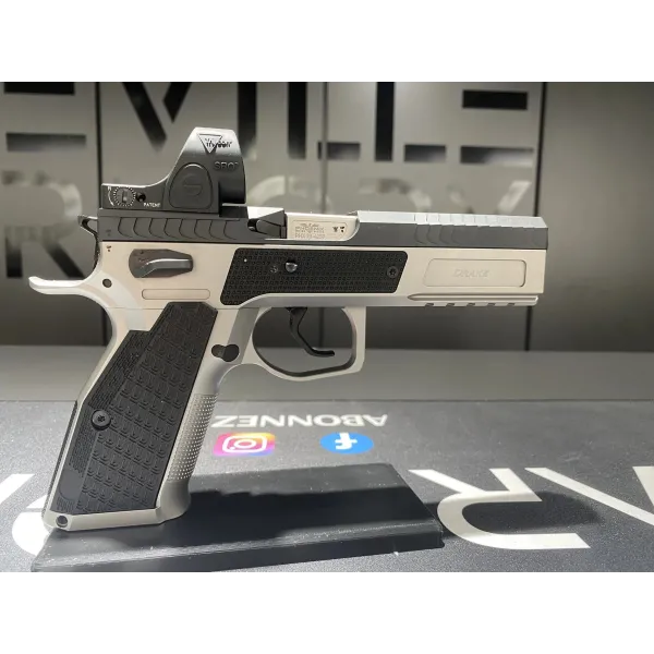 Pistolet PHOENIX Drake Production Optic Bi-Ton + Trijicon SRO