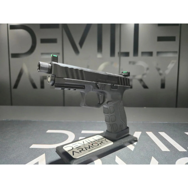 Pistolet Stoeger STR9S-Combat 9x19  Chez DEVILLE ARMORY. Votre armurerie en ligne.