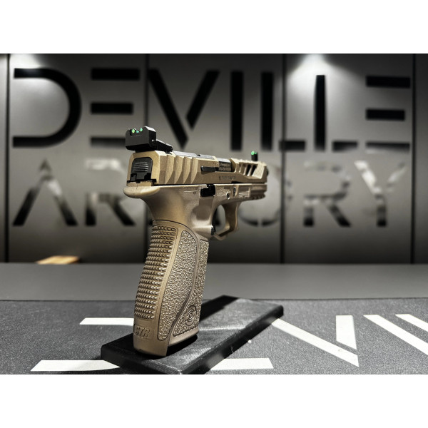 PISTOLET STR9 COMBAT SX BRONZE fileté 9X19 optic ready  Chez DEVILLE ARMORY. Votre armurerie en ligne.