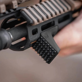Butée BARRICADE M-LOK noire  Chez DEVILLE ARMORY. Votre armurerie en ligne.