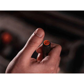 LAMPE TORCHE NEBO COLUMBO 100  Chez DEVILLE ARMORY. Votre armurerie en ligne.