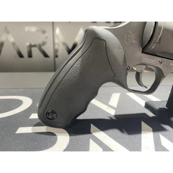 Revolver Taurus Raging Hunter 5''1/8 Noir mat 357Mag  Chez DEVILLE ARMORY. Votre armurerie en ligne.