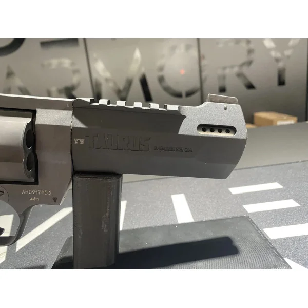 Revolver Taurus Raging Hunter 5''1/8 Noir mat 357Mag
