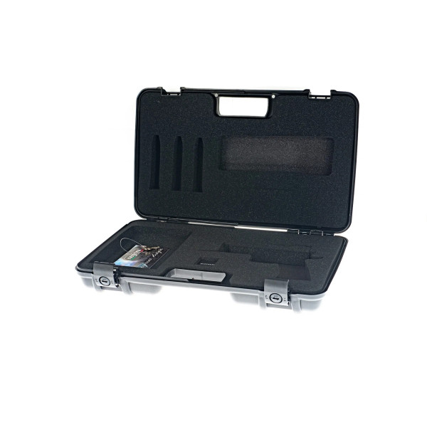 Pistolet TANFOGLIO XTREME LIMITED CUSTOM CHROME OR 9X19  Chez DEVILLE ARMORY. Votre armurerie en ligne.