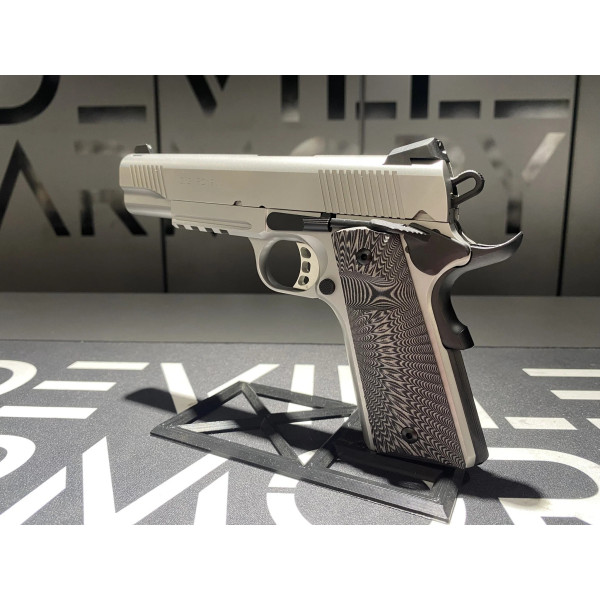 Pistolet TISAS ZIG PC 1911 Inox CAL 45 ACP  Chez DEVILLE ARMORY. Votre armurerie en ligne.
