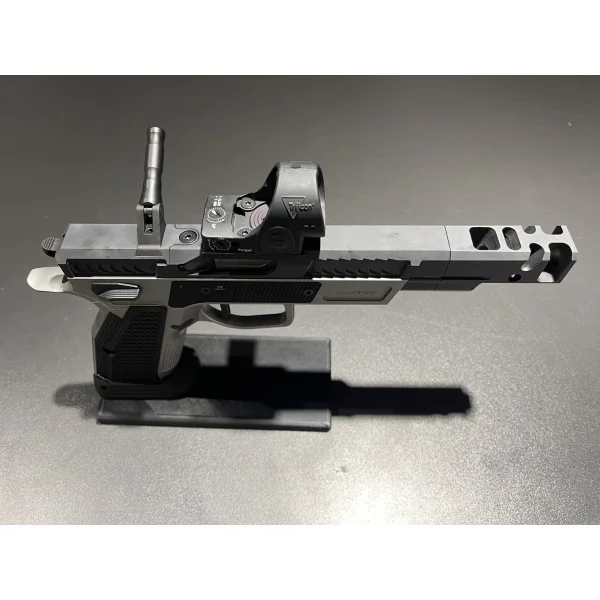 Pistolet Phoenix Raptor SA 9x19 + Trijicon SRO
