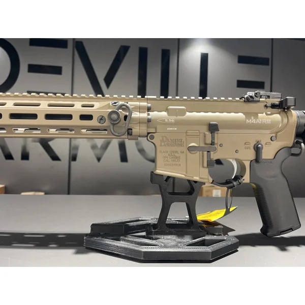 Carabine AR15 Daniel Defense M4A1 RIII FDE 14.5" 223Rem Serie LImité