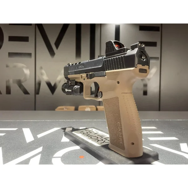 CZ 457 Varmint Personnalisé Chassis Oryx + Lunette S4 | Deville Armory