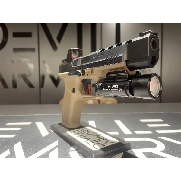 CZ 457 Varmint Personnalisé Chassis Oryx + Lunette S4 | Deville Armory