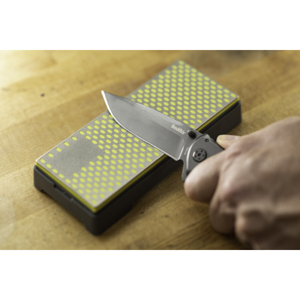 Pierre d'affûtage Diamond Bench Stone Smiths | Deville Armory