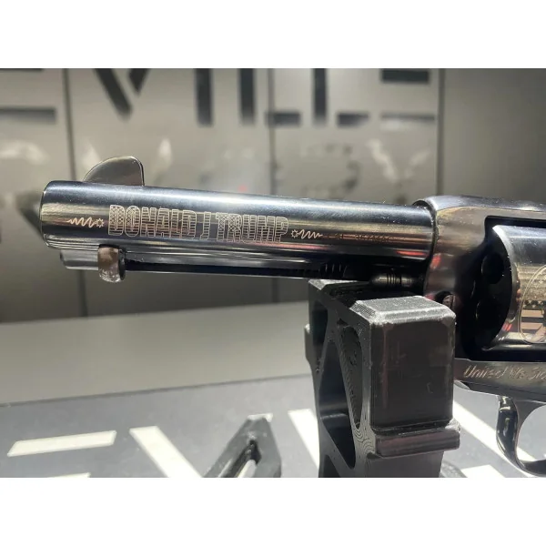 Revolver Pietta 1873 Edition Limitée "Trump 47th President"